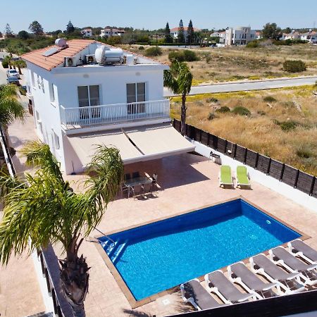 Nissi Villa Ourania Айя Напа Екстериор снимка
